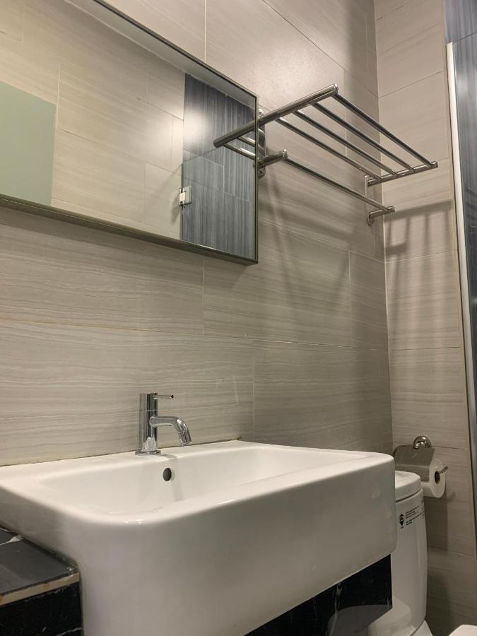 Frame Hotel