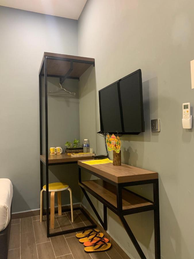 Hotel Frame